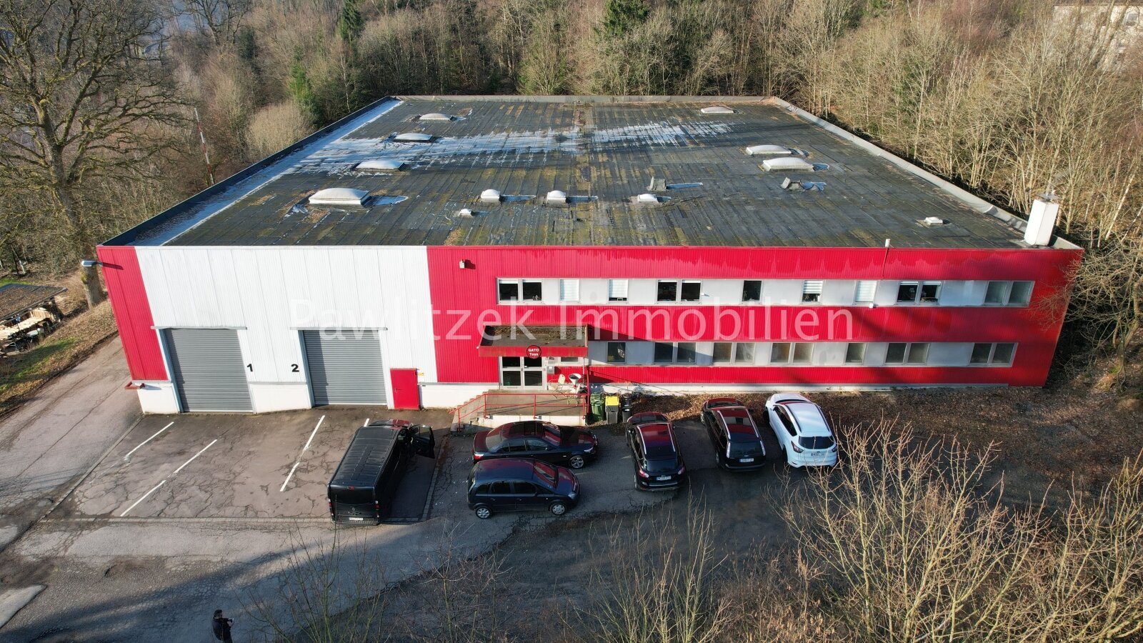 Halle Drohne 1