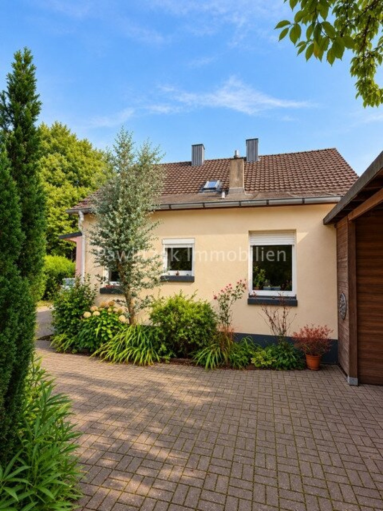 Ansicht Anbau von der Gartenseite aus